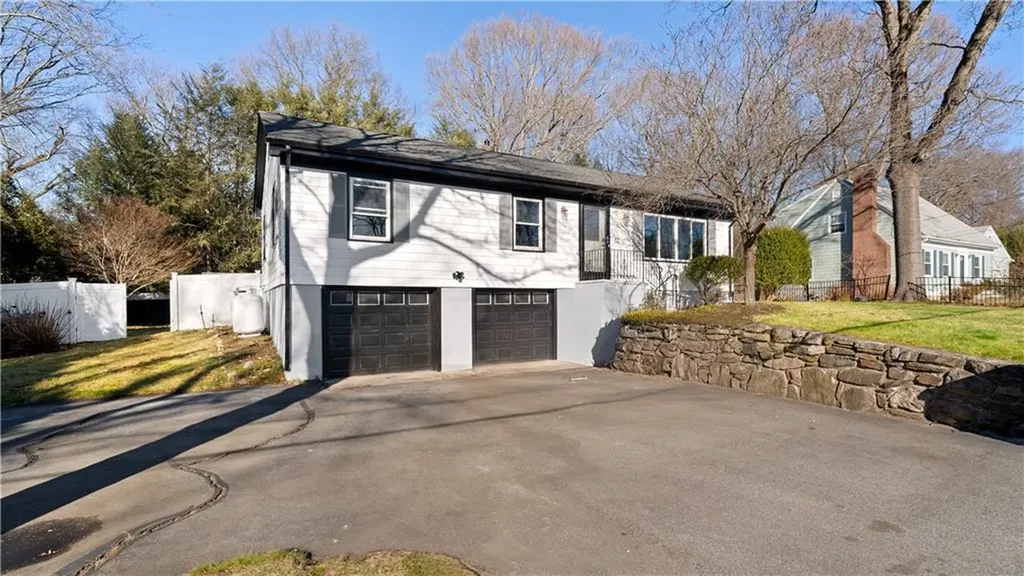 32 Rolling Acres Drive Cumberland RI 02864
