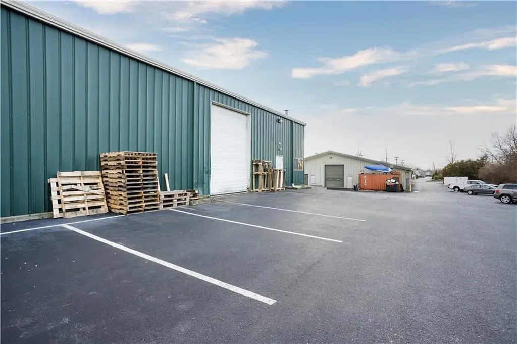 1079 Aquidneck Avenue Middletown RI 02842
