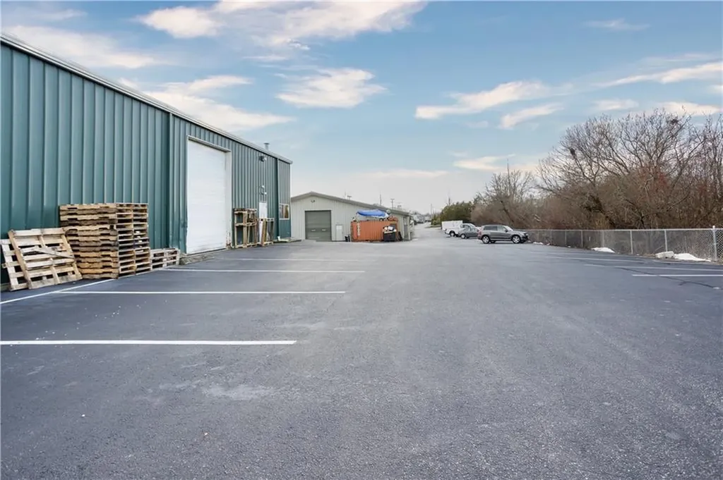 1079 Aquidneck Avenue Middletown RI 02842