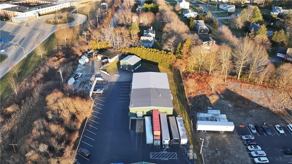 1079 Aquidneck Avenue Middletown RI 02842