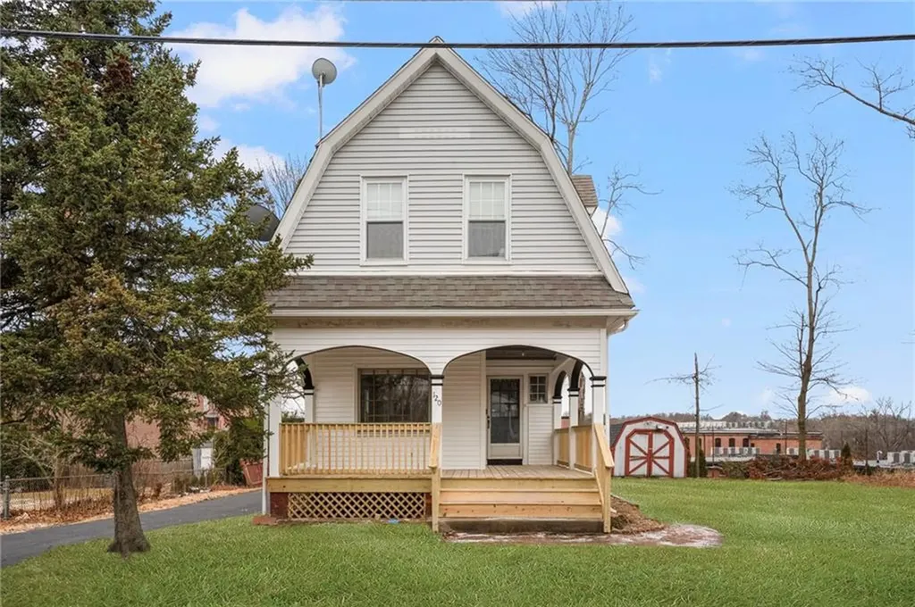 120 Woodward Road Providence RI 02904