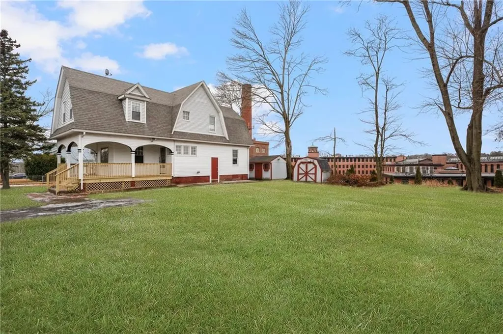 120 Woodward Road Providence RI 02904