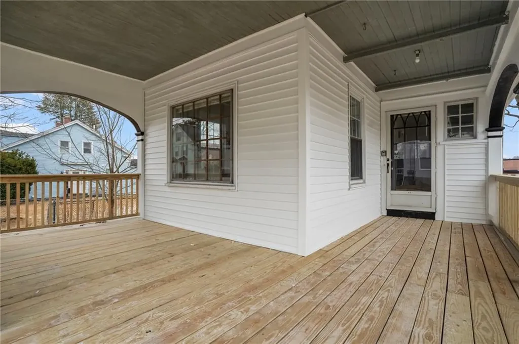 120 Woodward Road Providence RI 02904