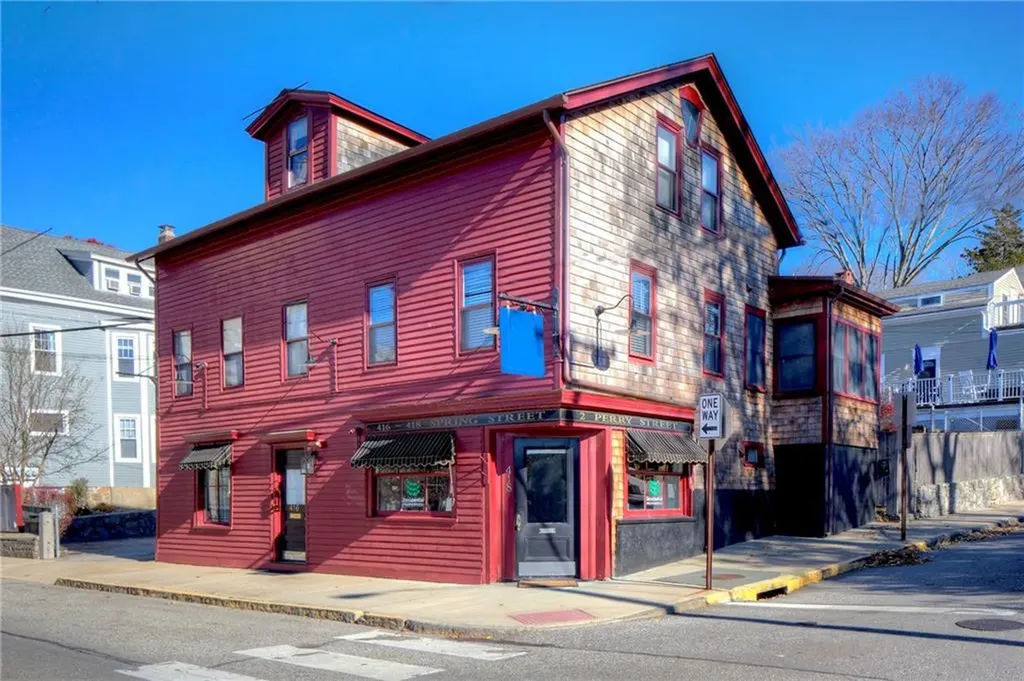 2 Perry Street Newport RI 02840
