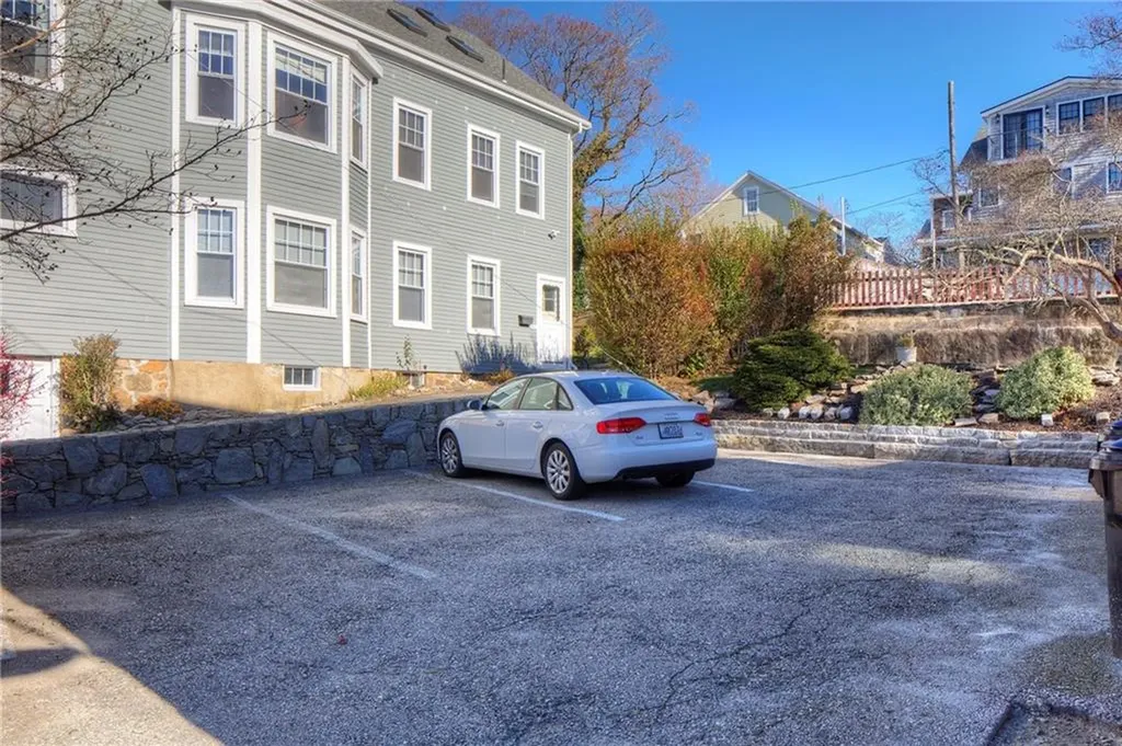 2 Perry Street Newport RI 02840