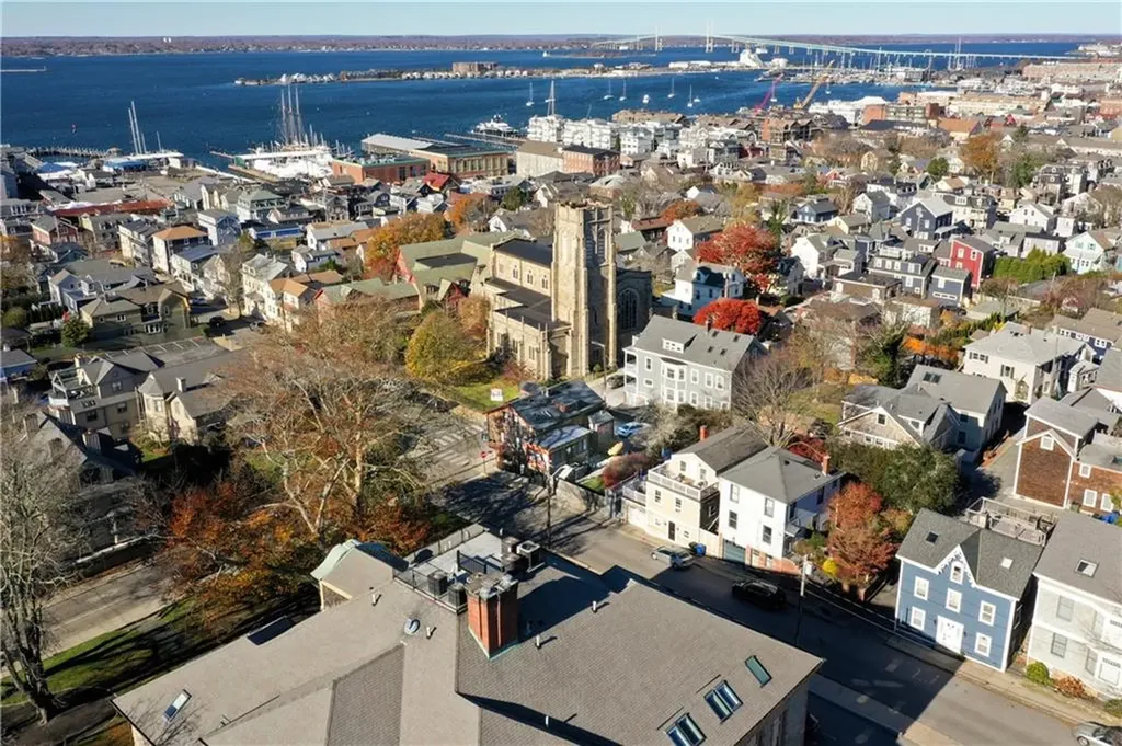 2 Perry Street Newport RI 02840