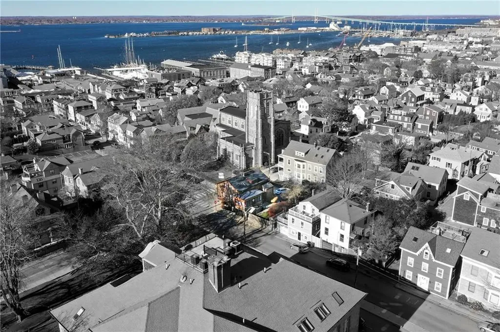 2 Perry Street Newport RI 02840