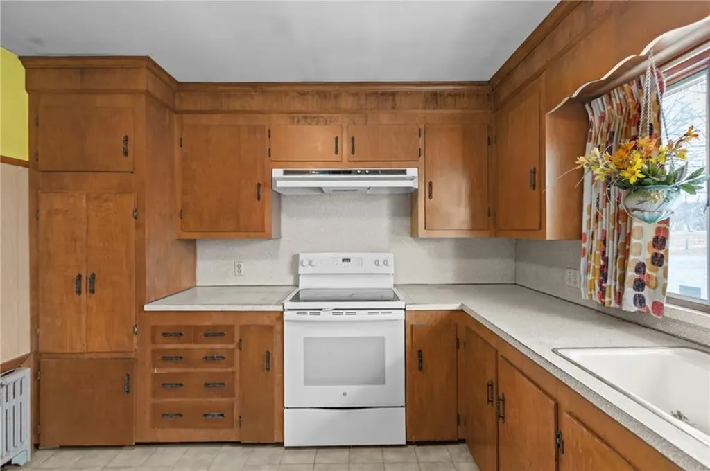 15 Cranberry Road North Providence RI 02904