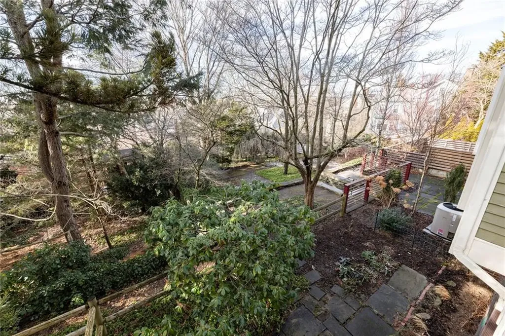 37 Pratt Street Providence RI 02906