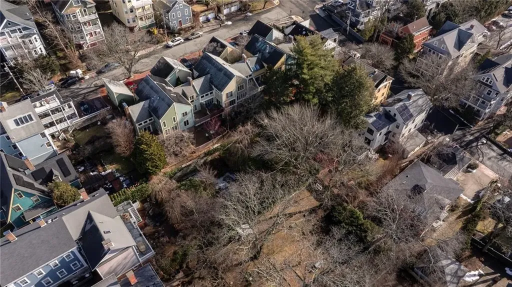 37 Pratt Street Providence RI 02906