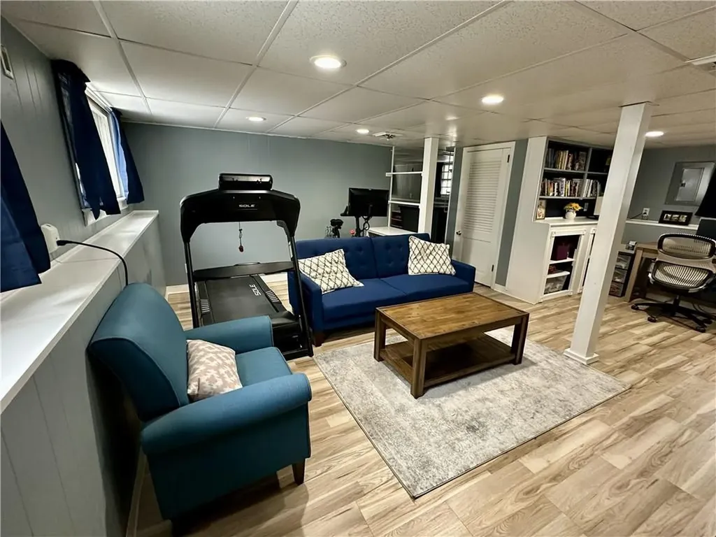 134 Blue Hill Drive Warwick RI 02886