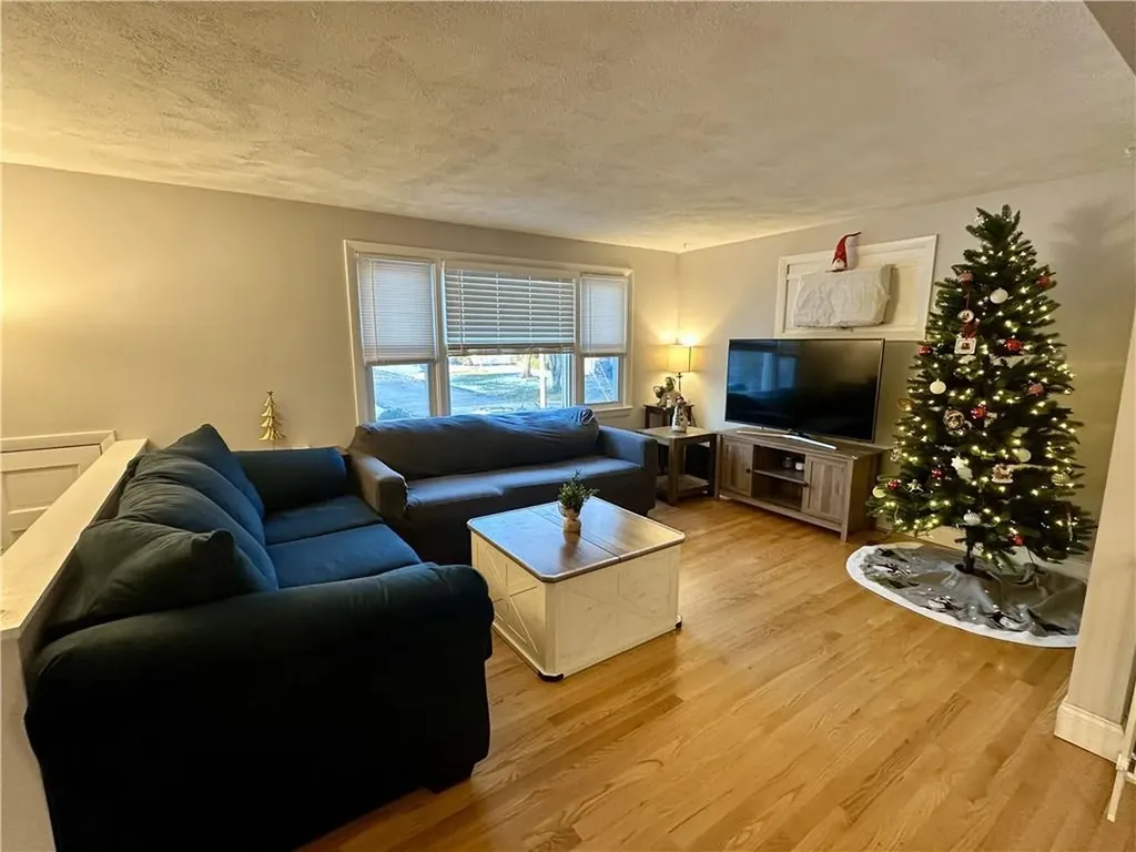 134 Blue Hill Drive Warwick RI 02886