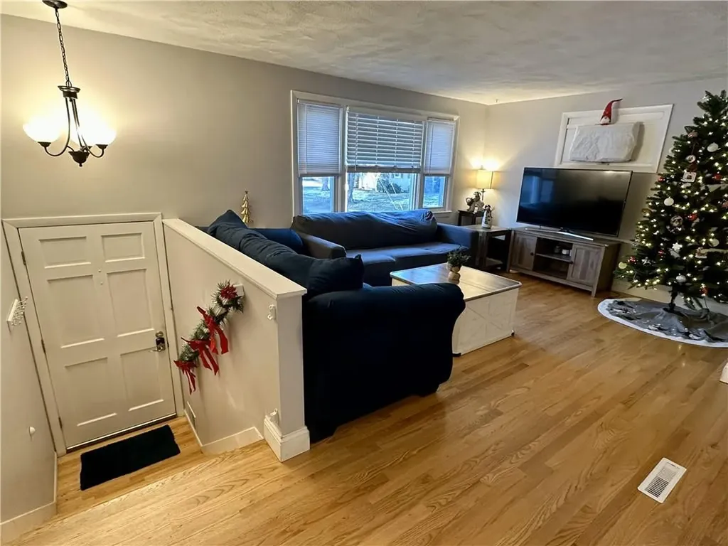 134 Blue Hill Drive Warwick RI 02886