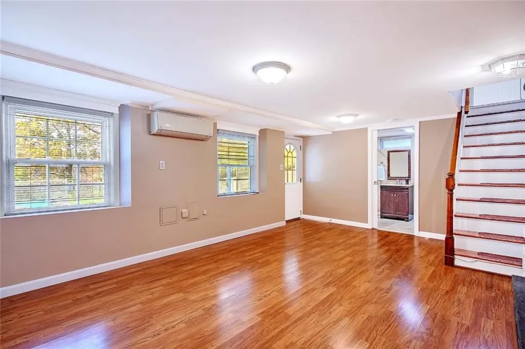 98 Iroquois Road Cumberland RI 02864