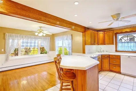 98 Iroquois Road Cumberland RI 02864