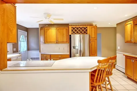 98 Iroquois Road Cumberland RI 02864