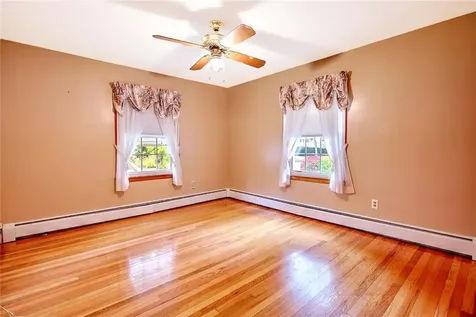 98 Iroquois Road Cumberland RI 02864