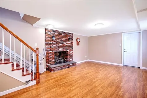 98 Iroquois Road Cumberland RI 02864