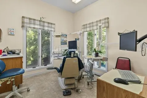 171 Chase Road Portsmouth RI 02871