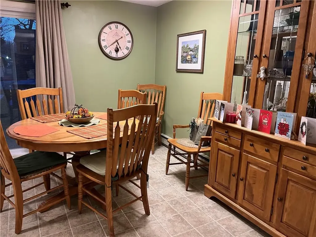 77 Birchwood Lane West Warwick RI 02893