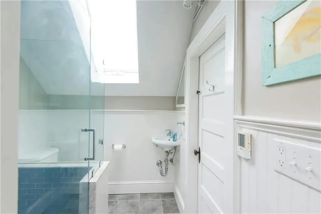 20 Carroll Avenue Newport RI 02840