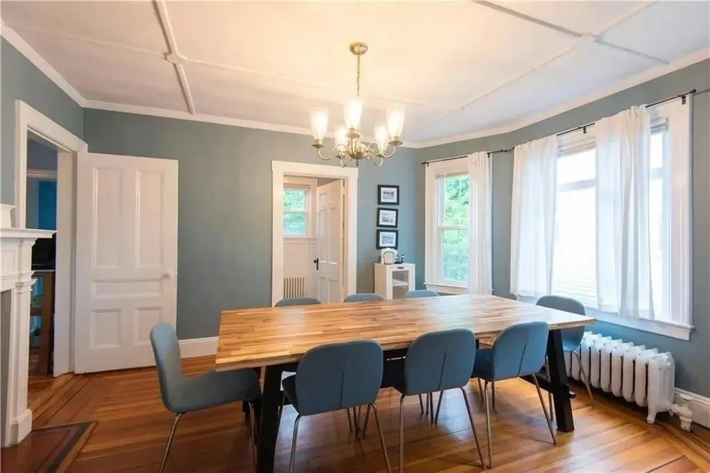 20 Carroll Avenue Newport RI 02840