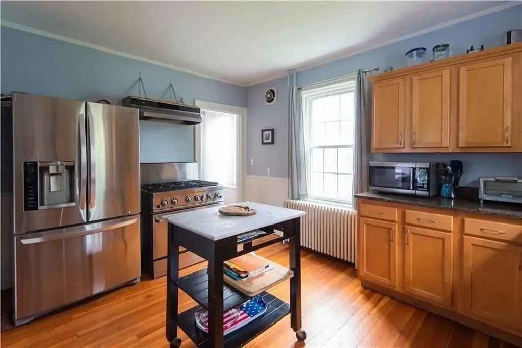 20 Carroll Avenue Newport RI 02840