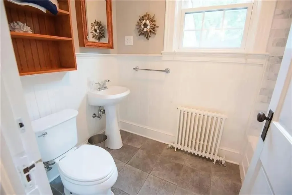 20 Carroll Avenue Newport RI 02840