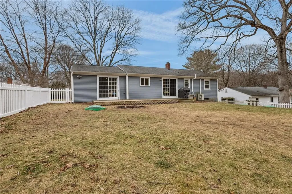 33 New York Avenue Cumberland RI 02864