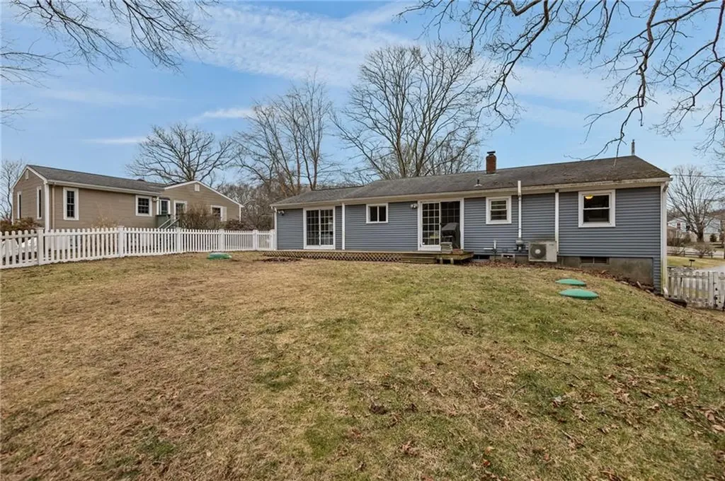 33 New York Avenue Cumberland RI 02864