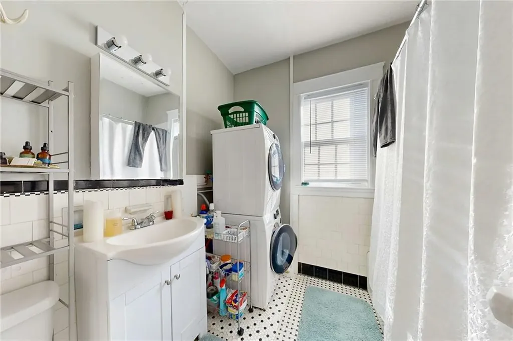 139 141 Lancaster Street Providence RI 02906