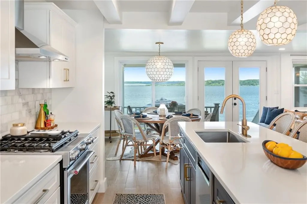 376 East Shore Road Jamestown RI 02835