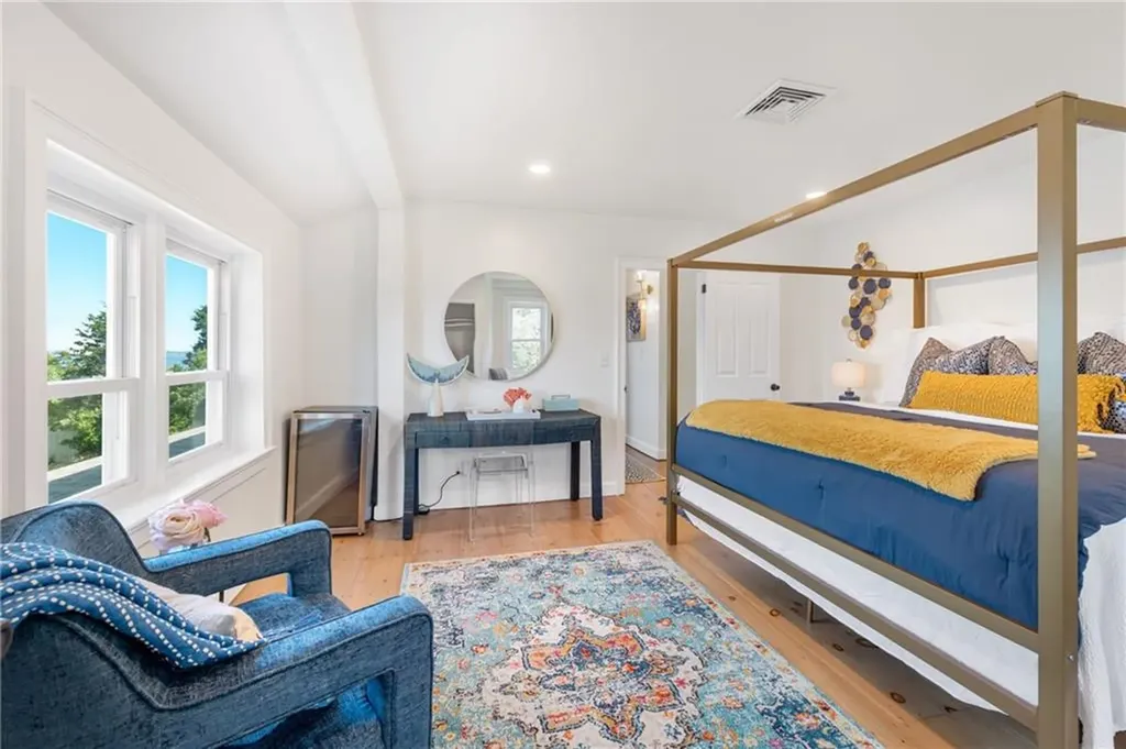 376 East Shore Road Jamestown RI 02835