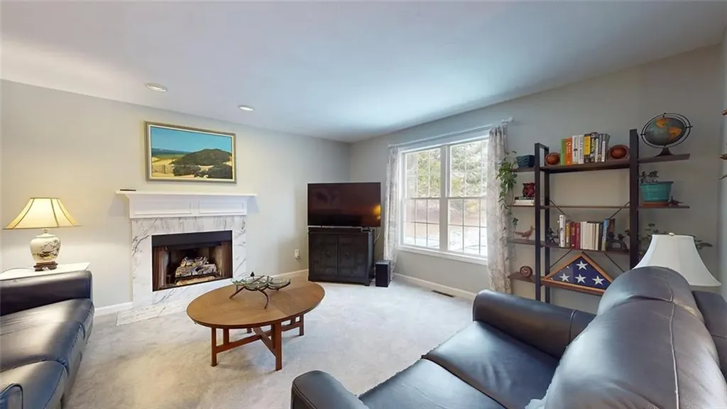 24 Ridge Crest Lane South Kingstown RI 02879