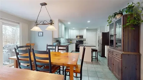 24 Ridge Crest Lane South Kingstown RI 02879