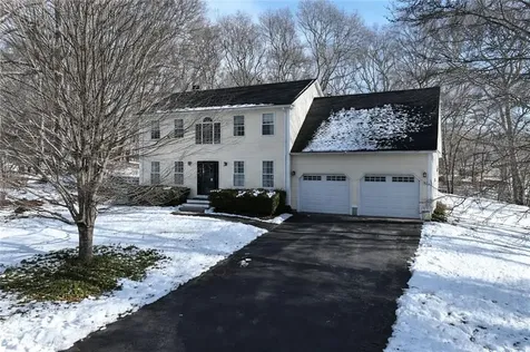 24 Ridge Crest Lane South Kingstown RI 02879
