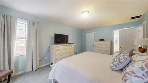 24 Ridge Crest Lane South Kingstown RI 02879