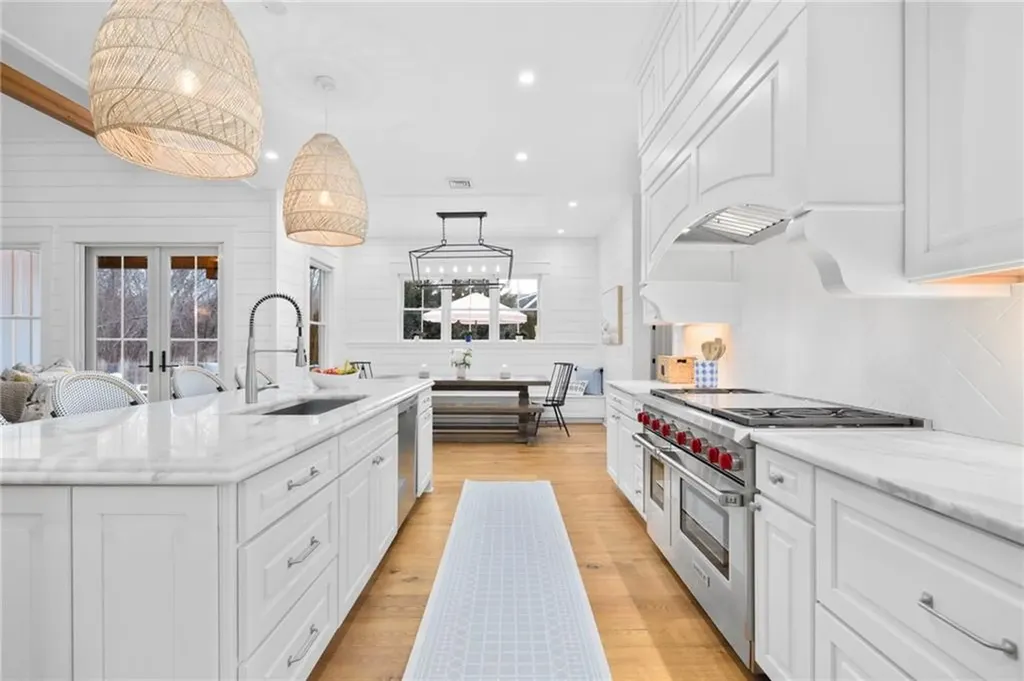 12 Taylor Road Portsmouth RI 02871