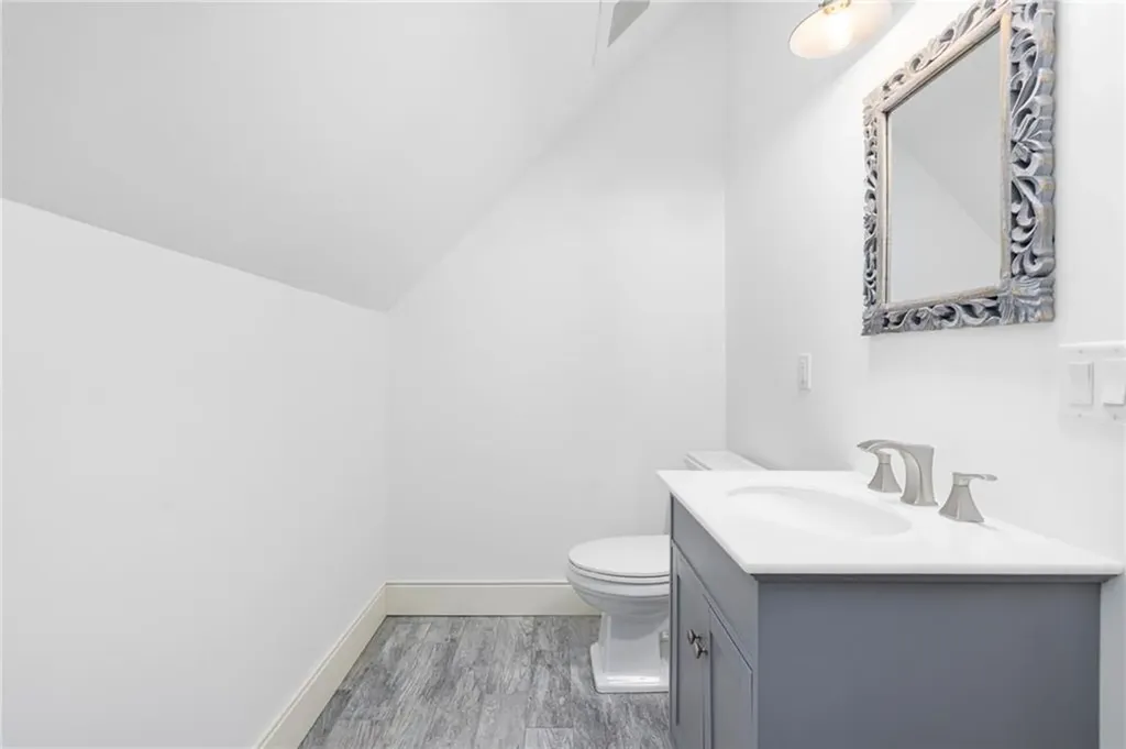 12 Taylor Road Portsmouth RI 02871