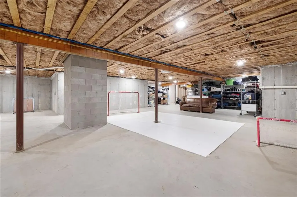 12 Taylor Road Portsmouth RI 02871