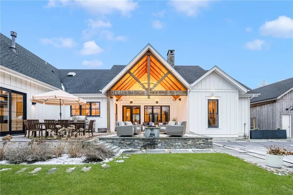 12 Taylor Road Portsmouth RI 02871