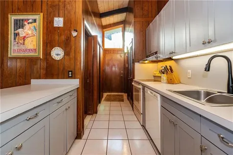 35 Sunset Avenue North Kingstown RI 02874