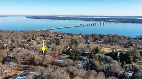 35 Sunset Avenue North Kingstown RI 02874