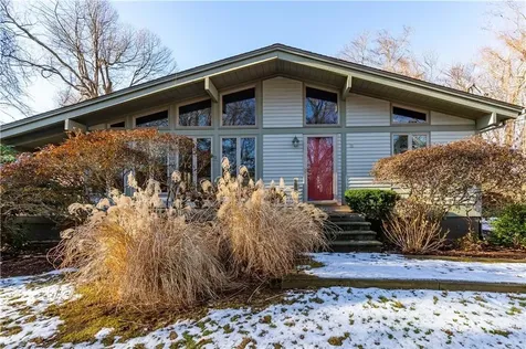 35 Sunset Avenue North Kingstown RI 02874