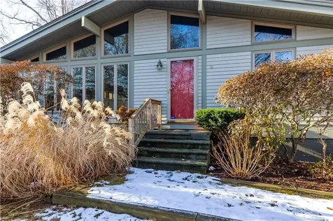 35 Sunset Avenue North Kingstown RI 02874