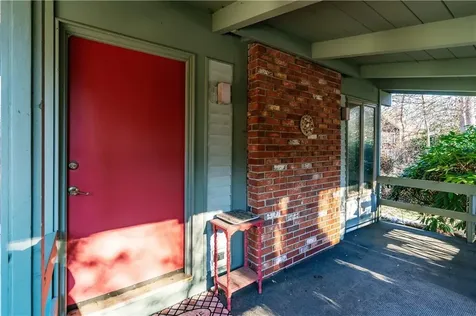 35 Sunset Avenue North Kingstown RI 02874