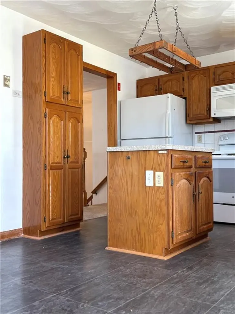 2 Valley Street Lincoln RI 02838