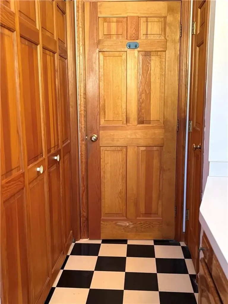 2 Valley Street Lincoln RI 02838