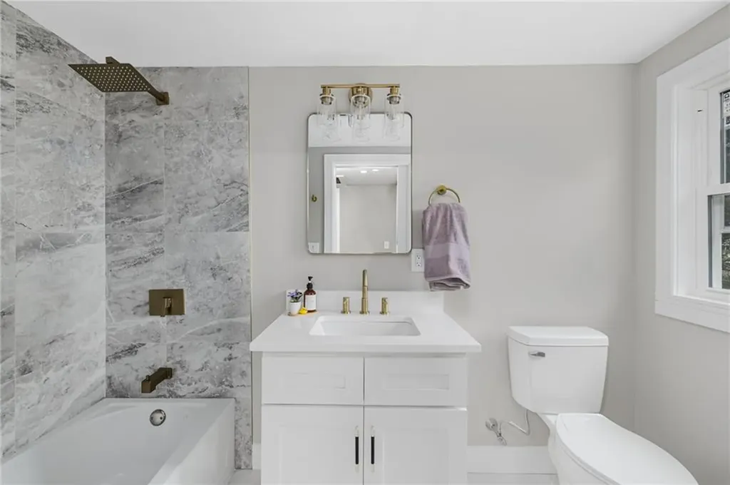 63 Aspen Road South Kingstown RI 02879