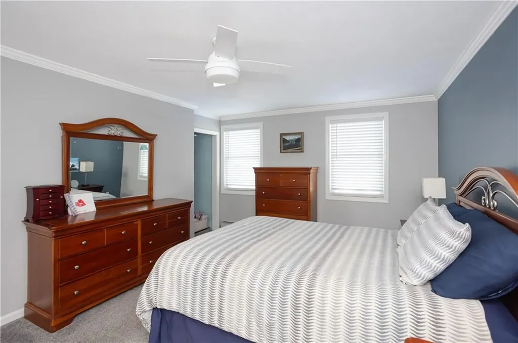 68 Fox Run Cranston RI 02921